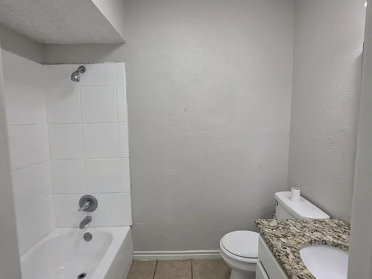 10562 Bounty Dr — Photo 11