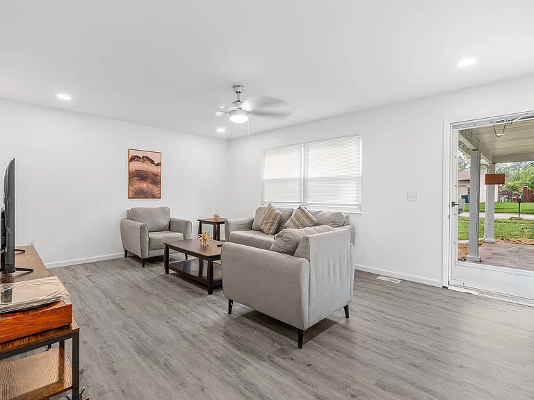 2674 Smokeview Dr — Photo 6