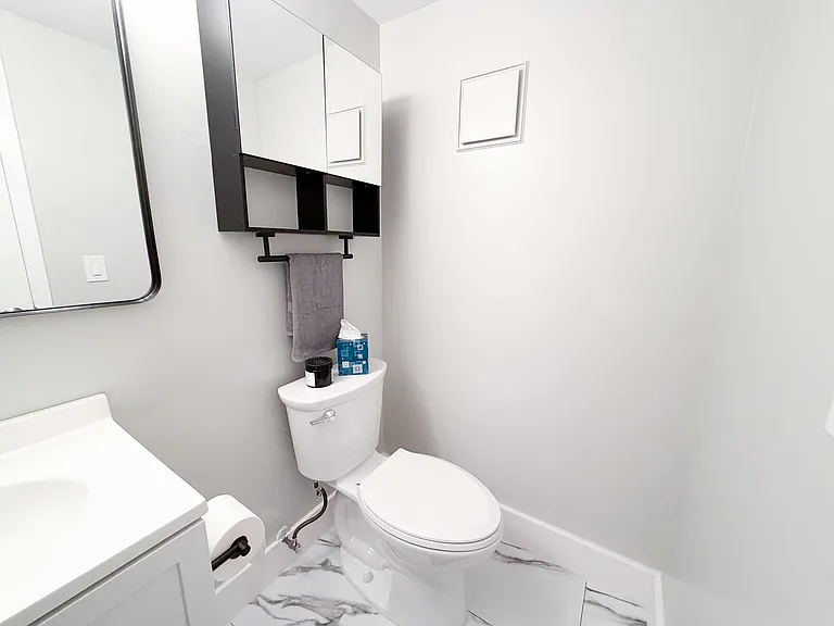 3085 Cornwall E — Photo 13