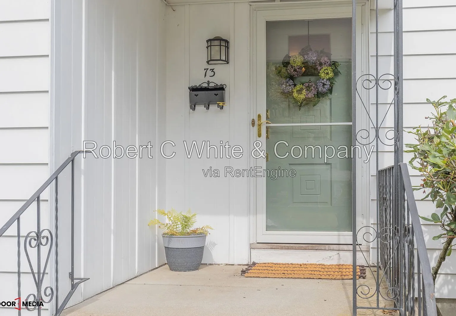 3 bed, 2.0 bath, 1680 sqft, $2,890 — Photo 2