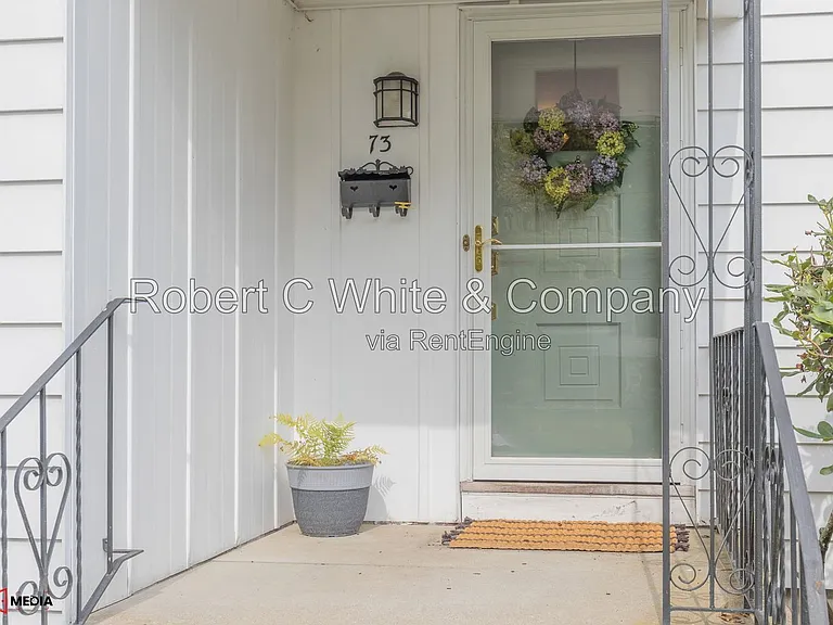 73 Montclair Dr — Photo 2