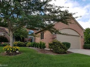 54585 Marissa Ct, Shelby Township, MI 48316