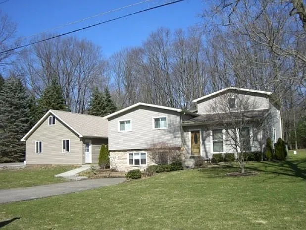17 Cedar Dr photo 1