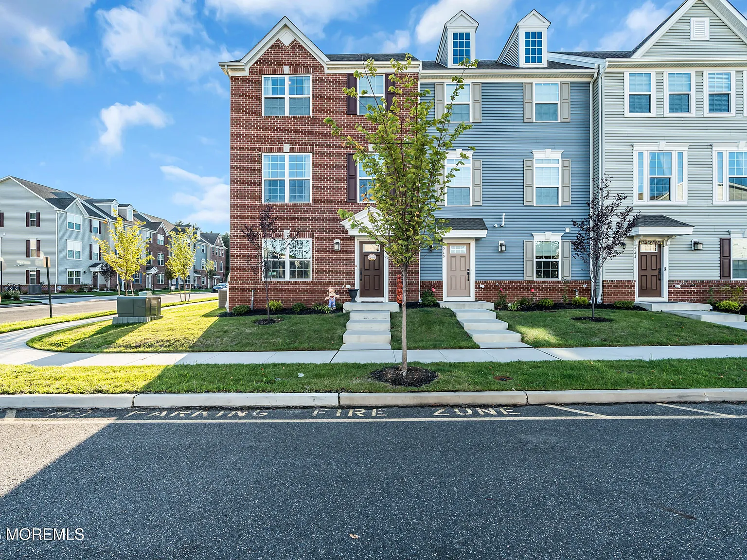 3 bed, 4.0 bath, $4,500 — Photo 4