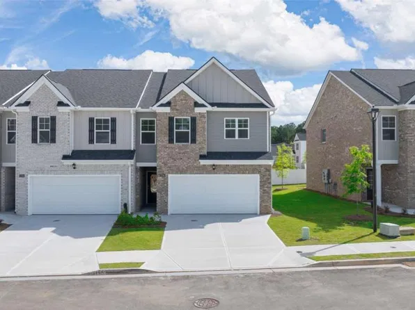 205 Silvermoon Dr, Loganville, GA 30052