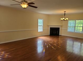 335 Osprey Point Dr, Sneads Ferry, NC 28460