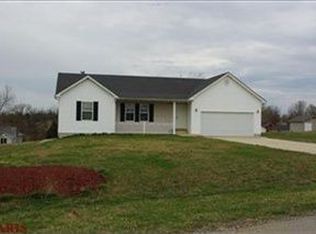 215 Allison Ln, Winfield, MO 63389
