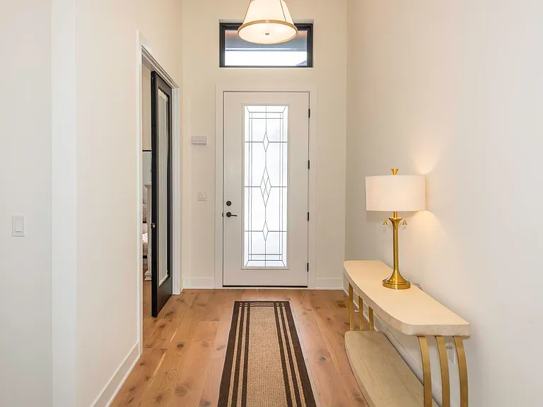 1858 Upland Dr — Photo 3