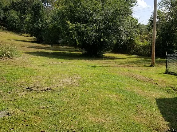 2nd image of 16084 Old Highway 68
