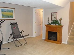 1214 Far Pond Cir, Mishawaka, IN