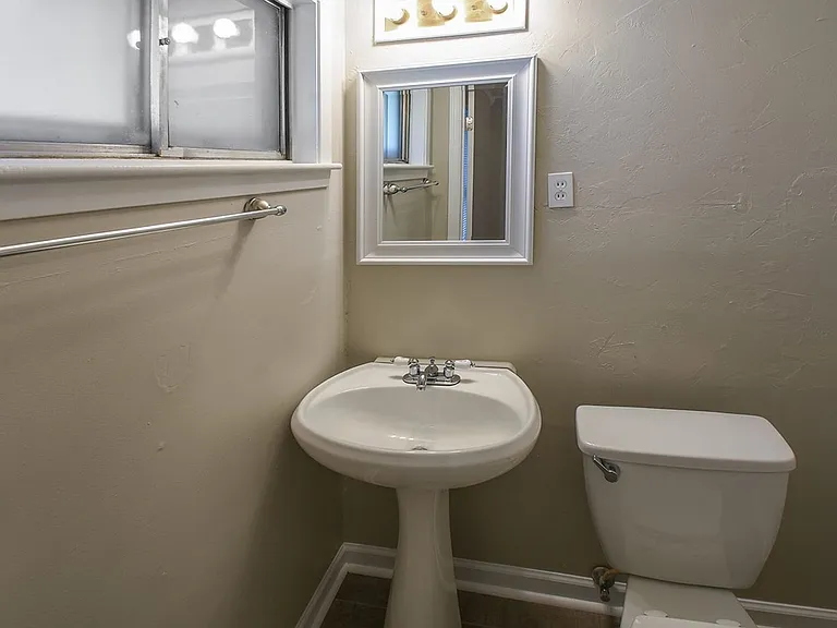 5360 Blackwell St — Photo 12