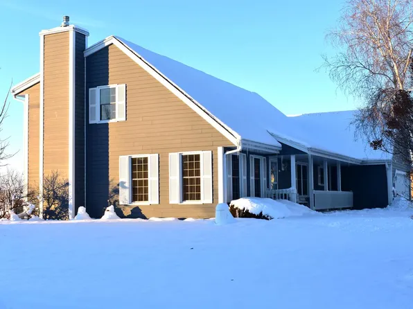 229 South Cottrell DRIVE, Saukville, WI 53080