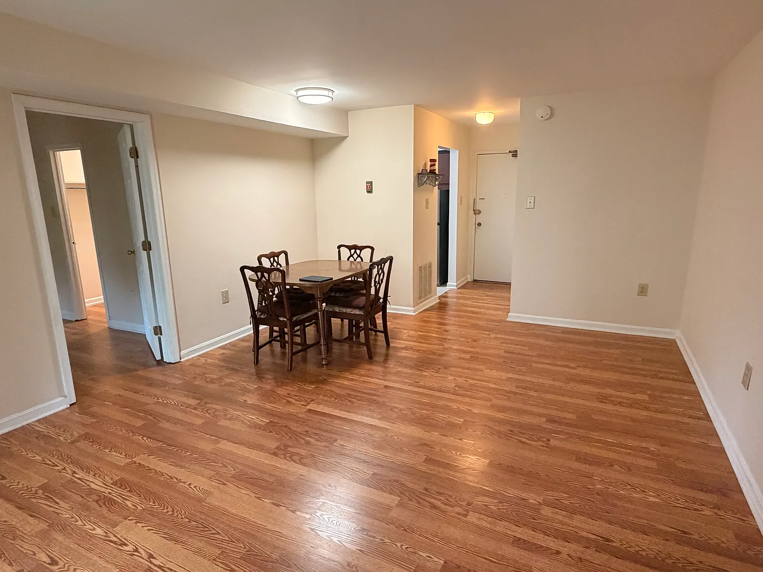 1 bed, 565 sqft, $1,650 — Photo 3