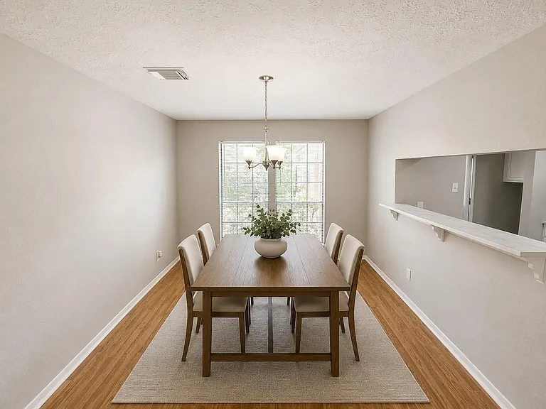 17303 Saturn Ln — Photo 9