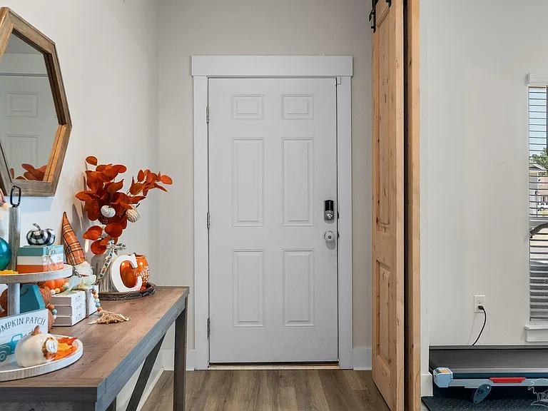 6060 Rutherford Loop — Photo 3