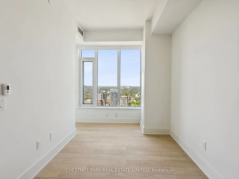 11 Yorkville Ave #4302 — Photo 12