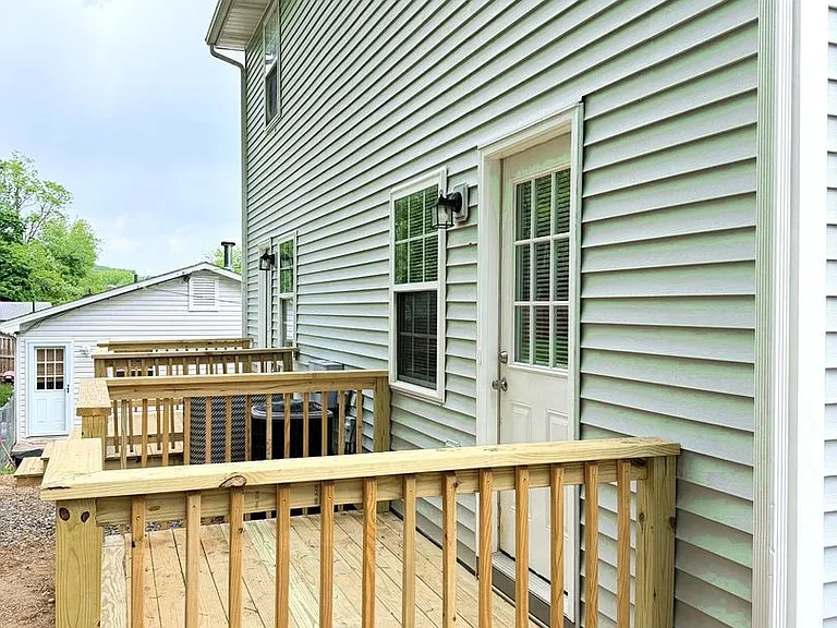 3517-3523 Troxell Rd SE — Photo 20
