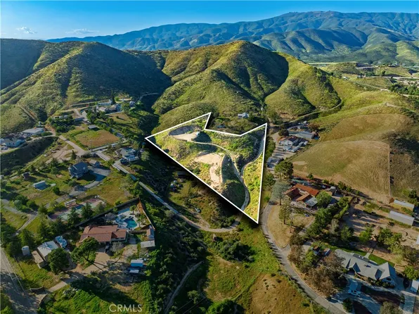 1 Erin Way Lot 14, Santa Clarita, CA 91390