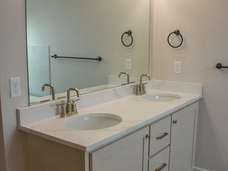 826 E Sunnyside Rd #6-1 — Photo 8