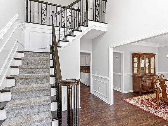 4th image of 996 Wolf Creek School Rd