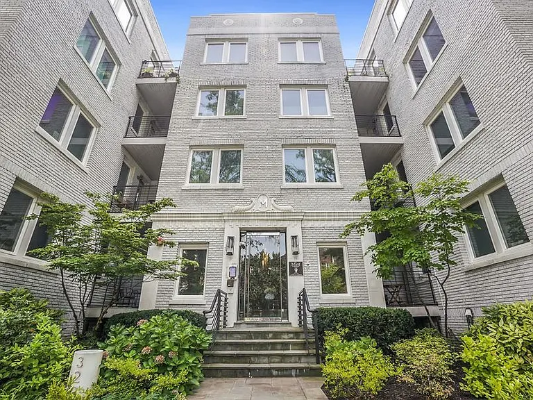 329 Rhode Island Ave NE #404 — Photo 27
