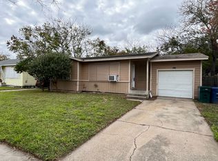 4213 Lowman St, Corpus Christi, TX 78411