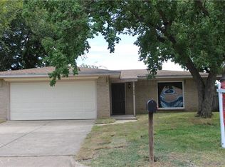 1411 La Fonda Dr, Seagoville, TX 75159