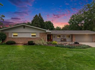 1510 Springbrook Dr, Elkhart, IN 46514