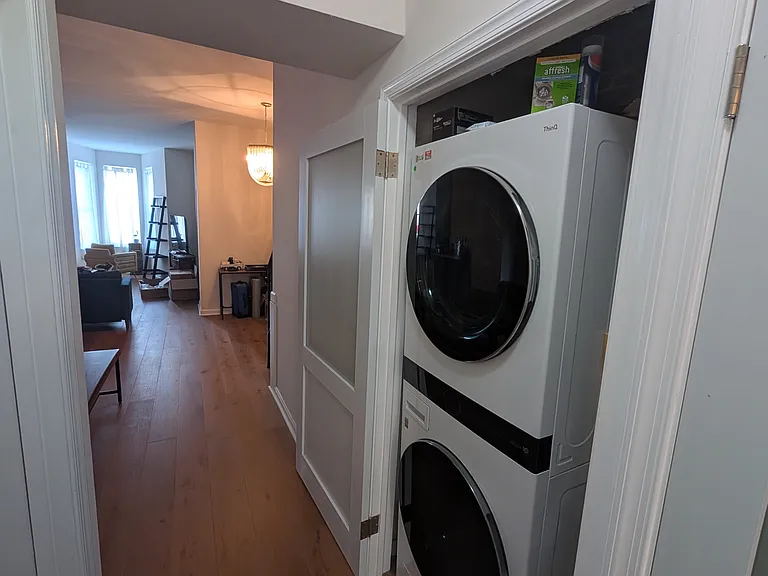 1841 9th St NW — Photo 9