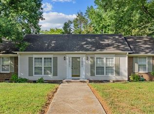 4627 Knightbridge Rd, Greensboro, NC 27455