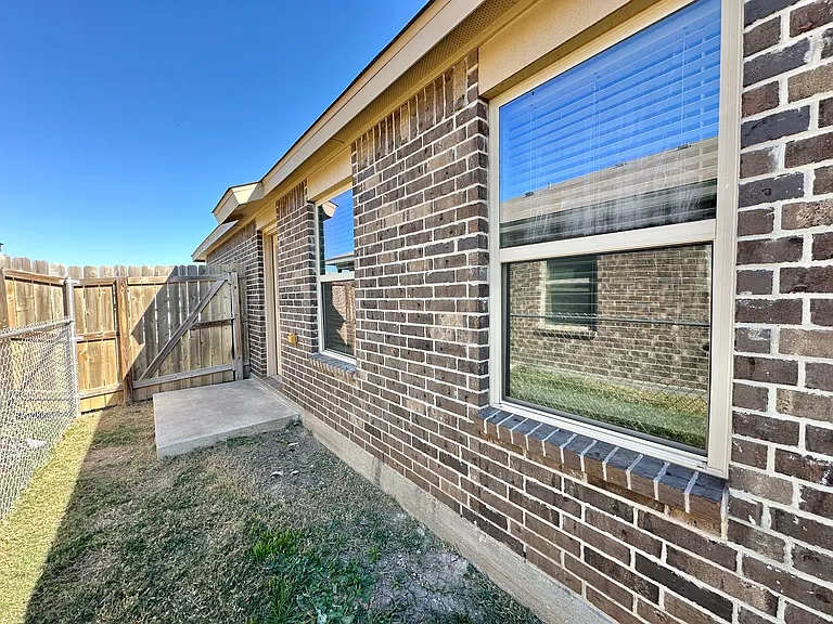 6106 Harriet Tubman Ave — Photo 31