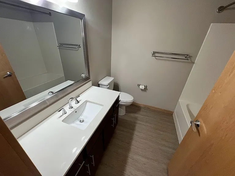 Venture Luxury High Rise — Photo 111