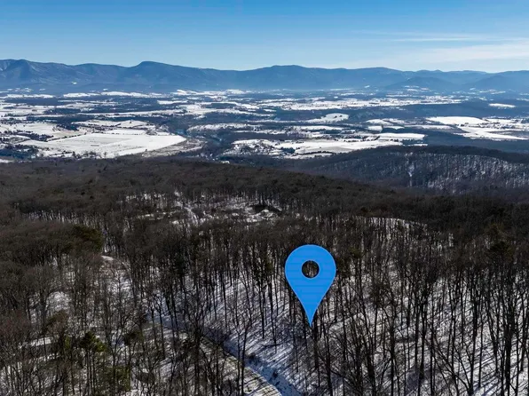 Pattys Pl, Luray, VA 22835