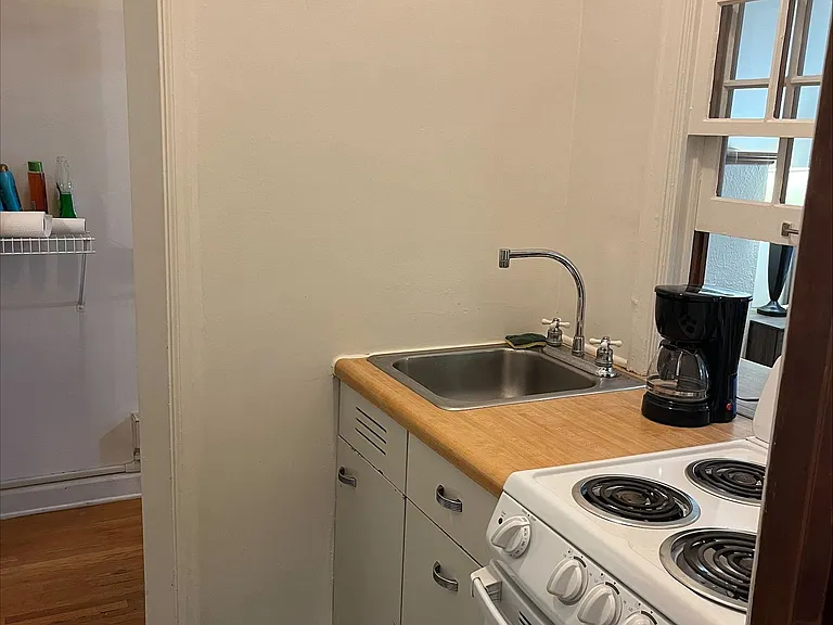 703 S Summit Ave — Photo 15