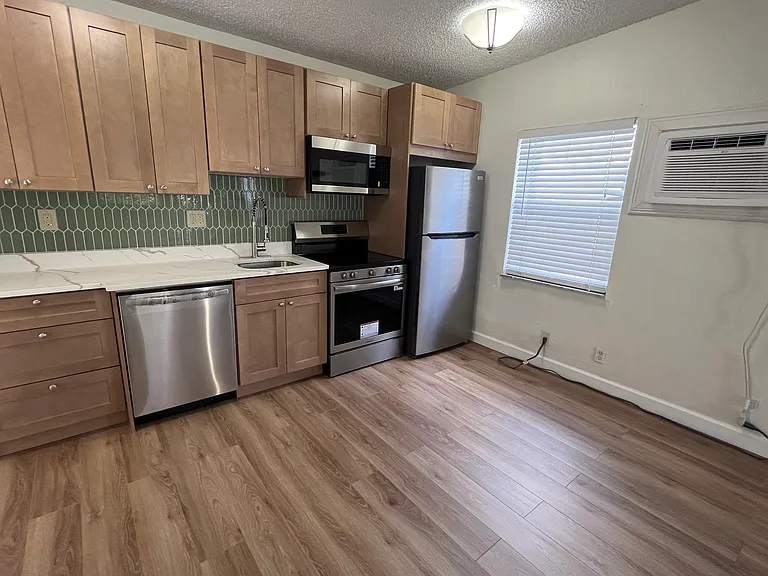 1111 NE 17th Ave #B — Photo 7