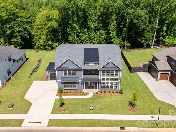 1021 Courtney Ln #17, Waxhaw, NC 28173