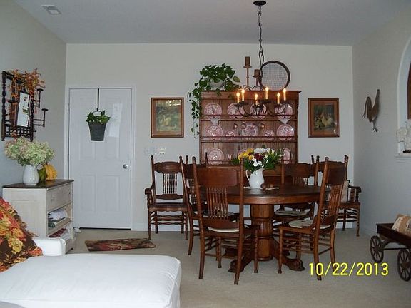 3rd image of 97 Limerick Ln #97