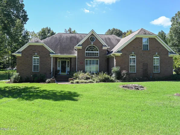 180 Melissa Ln, Holly Springs, MS 38635