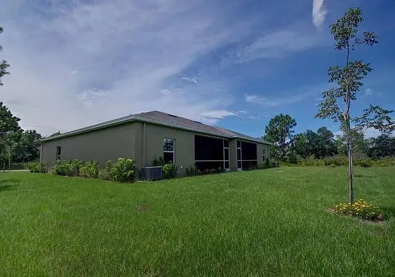 1076 Navigator Rd — Photo 11