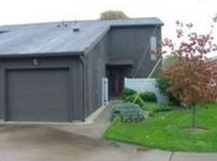 412B 58th St, Vienna, WV 26105