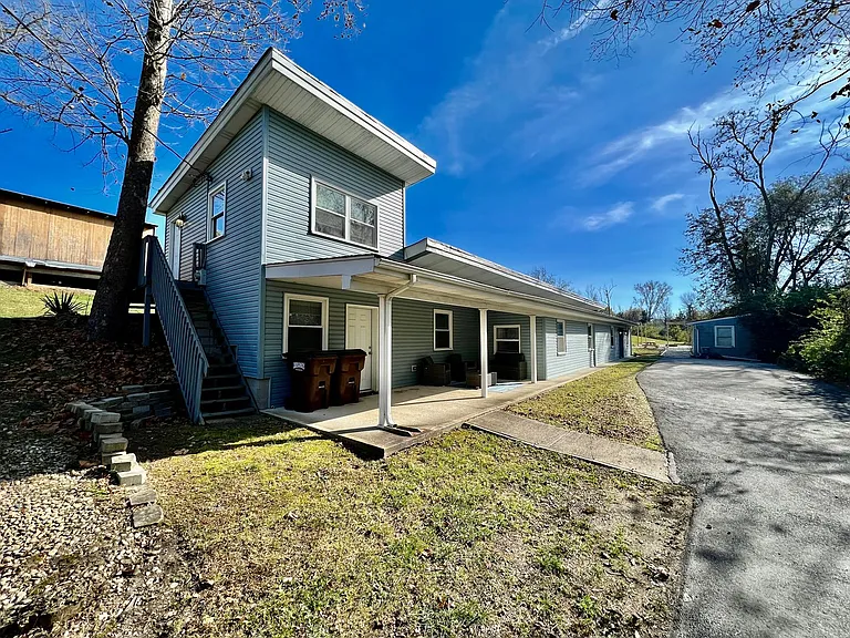 6195 Kalbfleisch Rd — Photo 1