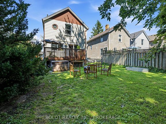 4th image of 54 Eastchester Ave