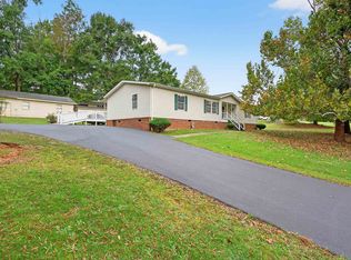 118 Settle Ave, Campobello, SC 29322