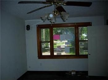 2nd image of 505 S 68th St