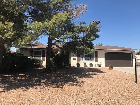 2nd image of 602 Meadow Ln