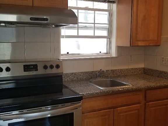 4th image of 230 Saint Josephs Ave #6