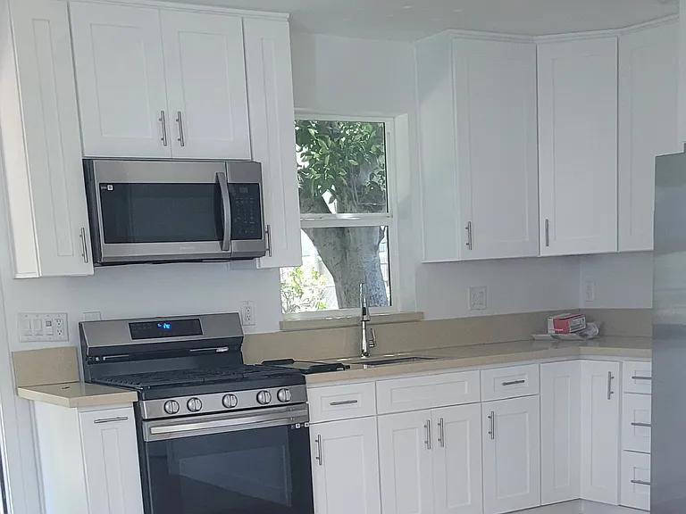 1139 1/2 S Citrus Ave — Photo 1