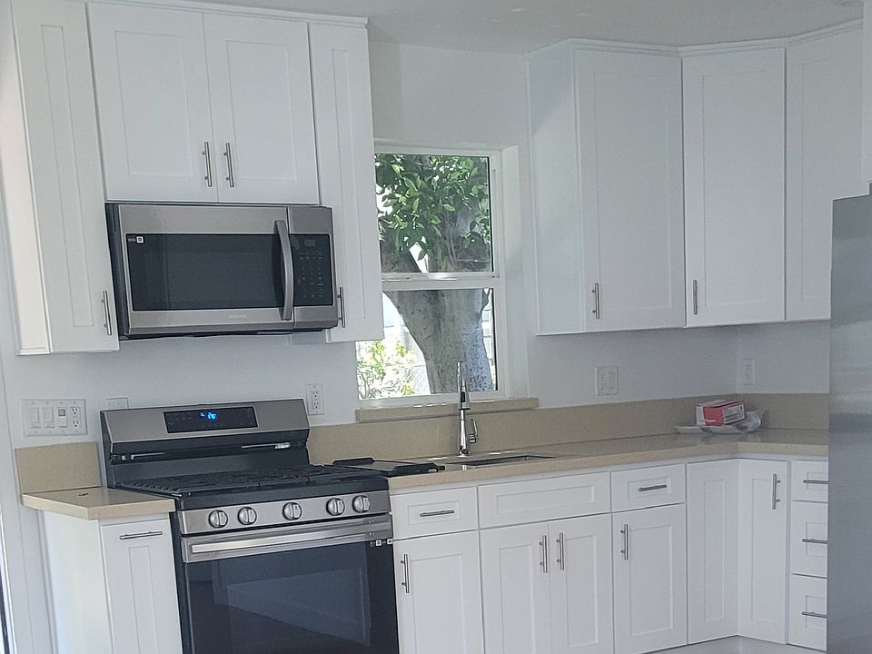 1st image of 1139 1/2 S Citrus Ave