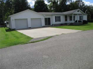 363 Pickens Ave, Buffalo, WV 25033