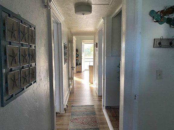 3rd image of 20 Sandpiper Ln